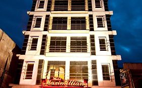 Hotel Maximillian